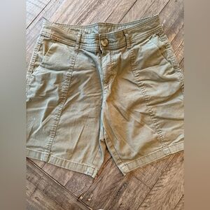 🛍️ $5 SALE - Joe Fresh Casual Shorts, size 2